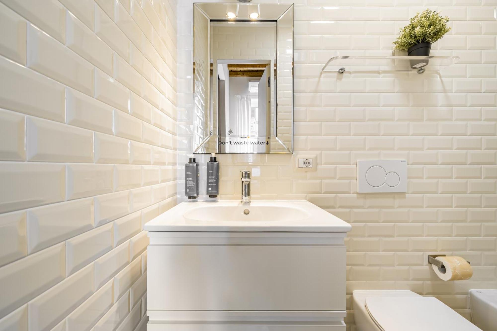 Relstay - Navigli - 1Br Милано Екстериор снимка